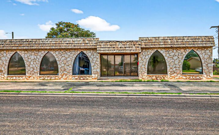Pictures of Office property located at 1400 N Grandview, Odessa, TX 79761 for sales - image #1