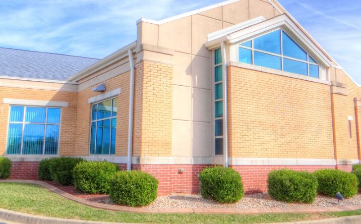 Pictures of Retail property located at 157 East Brooke Court, Mount Washington, KY 40047 for comps - image #1