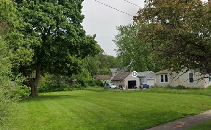 Pictures of Land property located at 773 Aurora Avenue, Aurora, IL 60505 for sales - image #1