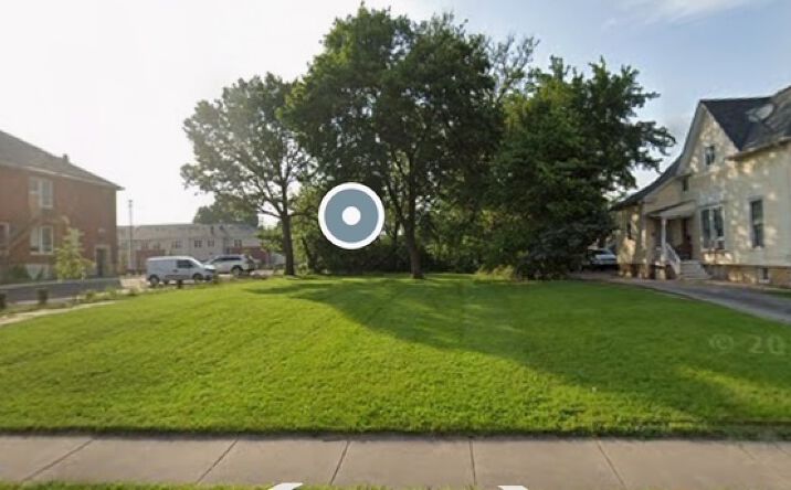 Pictures of Land property located at 625 S Lake Street, Aurora, IL 60506 for sales - image #1
