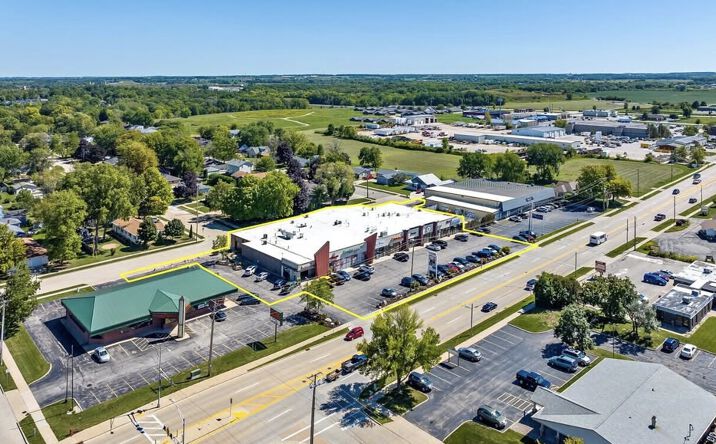 Pictures of Hospitality, Mixed Use, Office, Retail property located at 1900 Crooks Ave, Kaukauna, WI 54130 for sales - image #1
