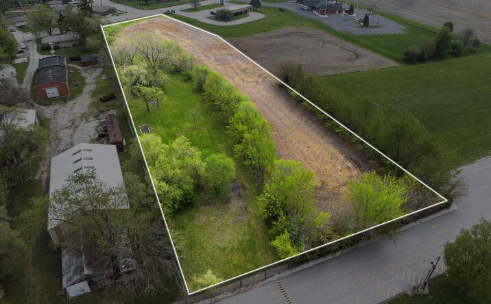 Pictures of Land property located at 435 S State Street, Manhattan, IL 60442 for sales - image #1