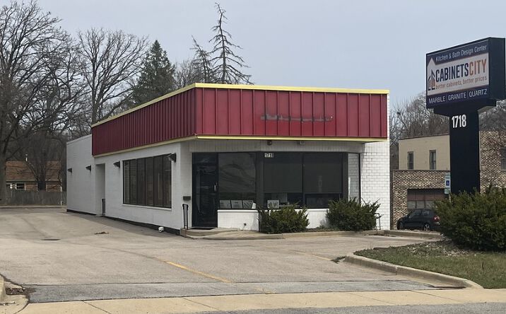 Pictures of Retail property located at 1718 Ogden Avenue, Lisle, IL 60532 for sales - image #1