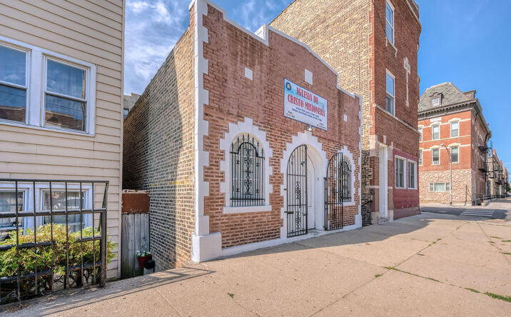 Pictures of Multifamily, Retail, Special Purpose property located at 1457 W Blackhawk Street, Chicago, IL 60642 for sales - image #1