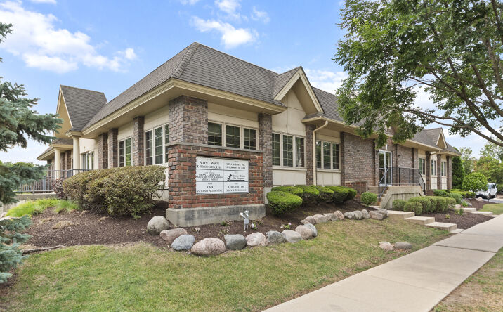 Pictures of Office property located at 1557 Warren Avenue, Downers Grove, IL 60515 for sales - image #1