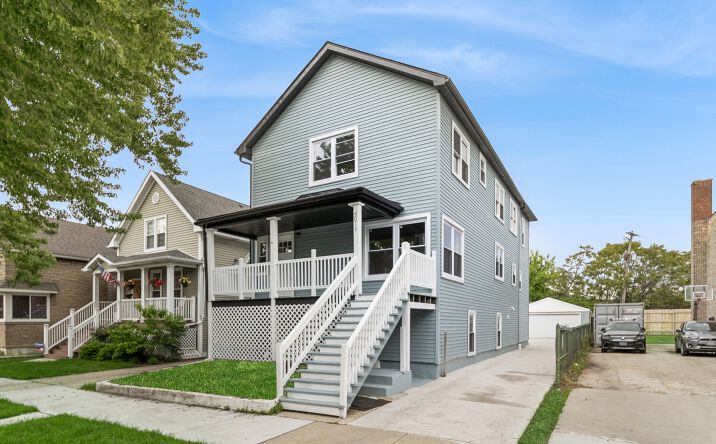 Pictures of Multifamily property located at 4019 N Tripp Avenue, Chicago, IL 60641 for sales - image #1