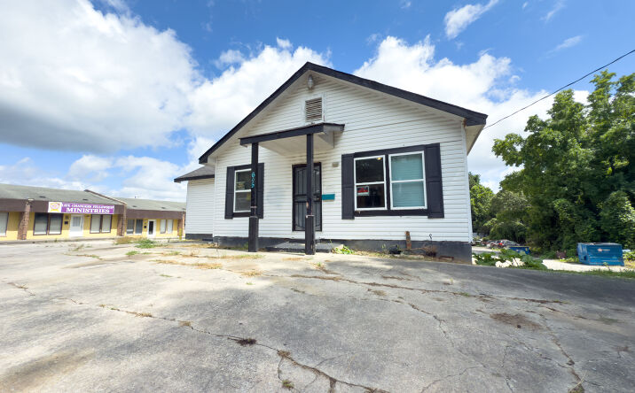 Pictures of Office, Retail property located at 605 Roberts Dr, Riverdale, GA 30274 for sales - image #1