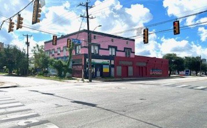 Pictures of Office, Retail property located at 826 San Pedro Ave, San Antonio, TX 78212 for sales - image #1