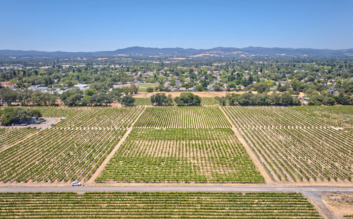 Pictures of Land property located at 179 Pleasant Ave, Santa Rosa, CA 95403 for sales - image #1