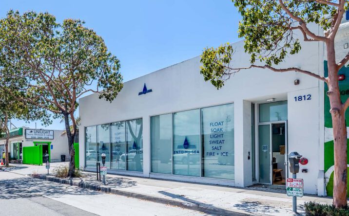 Pictures of Retail property located at 1812 Lincoln Blvd, Santa Monica, CA 90404 for sales - image #1