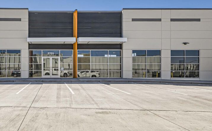Pictures of Retail, Industrial property located at 2701 S Santa Fe Drive, Englewood, CO 80110 for sales - image #1