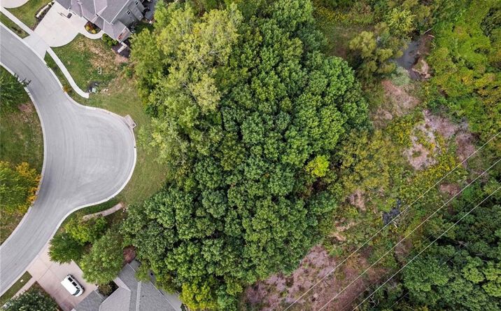 Pictures of Land property located at 5703 Cottonwood Street, Shawnee, KS 66216 for sales - image #1