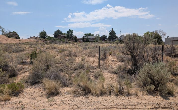 Pictures of Land property located at XX W 35TH Street, Farmington, NM 87401 for sales - image #1