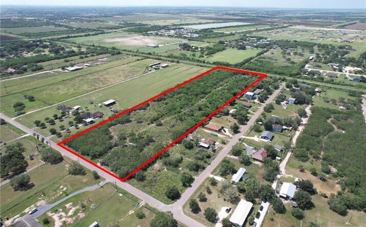 Pictures of Land property located at 000 Mile 17 1/2 N, Elsa, TX 78543 for sales - image #1
