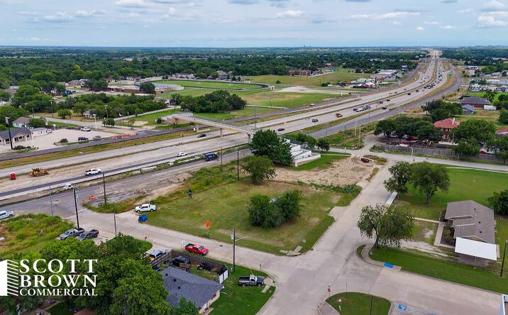 Pictures of Land property located at 301 N Stemmons St, Sanger, TX 76266 for sales - image #1