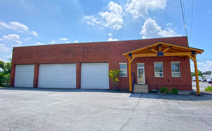 Pictures of Industrial property located at 3309 N 6th St, Harrisburg, PA 17110 for sales - image #1