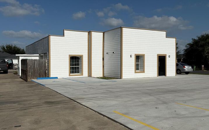 Pictures of Land property located at 2600 W. Alton Gloor Blvd., Brownsville, TX 78520 for sales - image #1