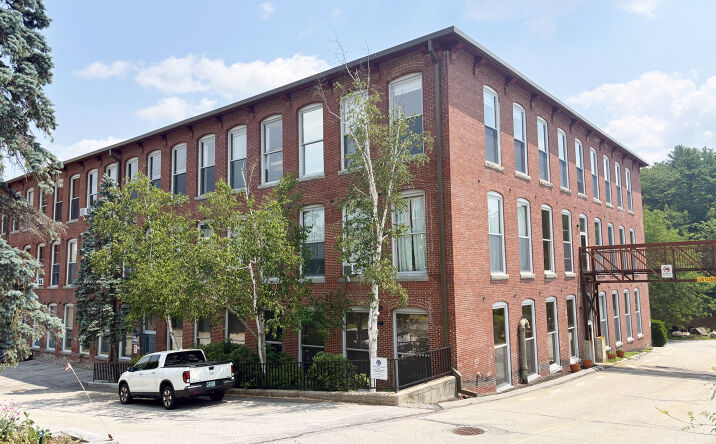 Pictures of Office property located at 125 Main St, Newmarket, NH 03857 for sales - image #1