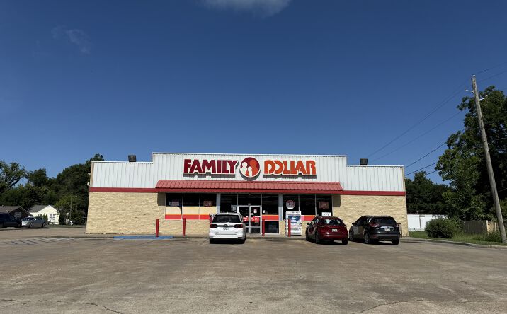 Pictures of Retail property located at 504 EE Wallace Boulevard, Ferriday, LA 71334 for sales - image #1