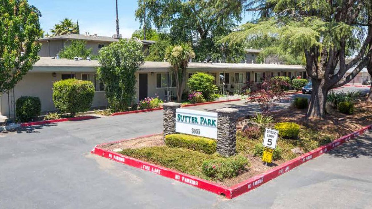 5955 Sutter Ave, Carmichael, CA 95608