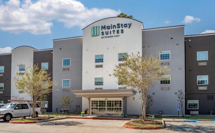 Pictures of Hospitality property located at 246 Rushing Rd W, Denham Springs, LA 70726 for sales - image #1