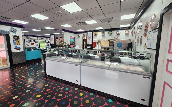 Pictures of Retail, Business for Sale property located at Sullivan Trail, Nazareth, PA 18064 for sales - image #1