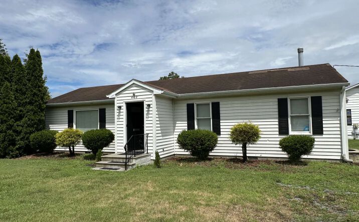 Pictures of Industrial, Office property located at 3 Delaware Ave, Delmar, DE 19940 for sales - image #1