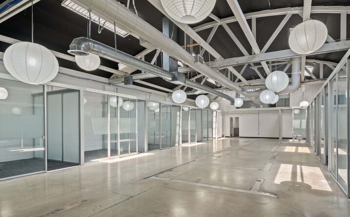 Pictures of Retail, Office, Industrial property located at 6910 Santa Monica Blvd, Los Angeles, CA 90038 for sales - image #1