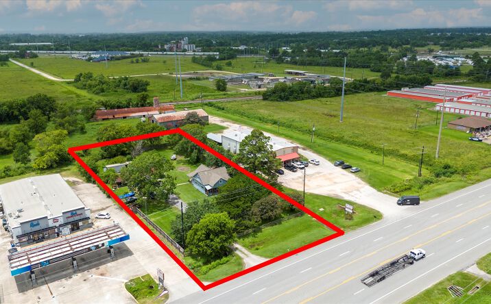 Pictures of Land property located at 700 TX-146, Dayton, TX 77535 for sales - image #1