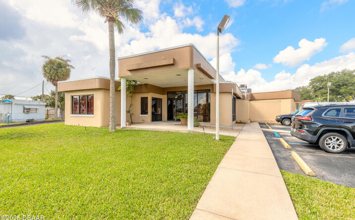 Pictures of Retail, Office, Special Purpose property located at 258 Riverside Drive, Holly Hill, FL 32117 for sales - image #1