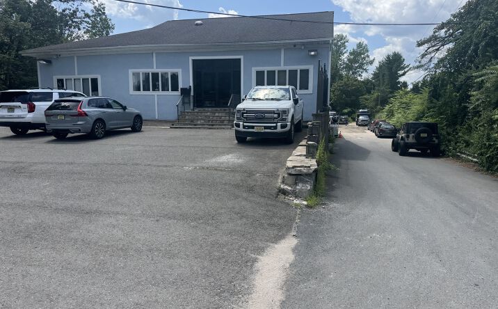 Pictures of Industrial, Retail property located at 347 Rt 23 South, Pequannock Township, NJ 07444 for sales - image #1