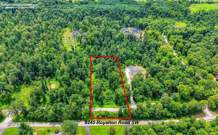 Pictures of Land property located at 8245 Royalton Road SW, Lancaster, OH 43130 for sales - image #1