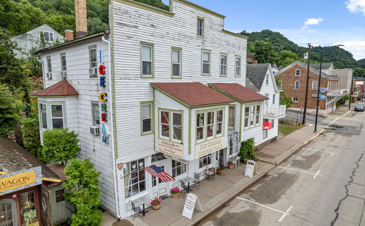 Pictures of Multifamily, Retail property located at 305 N Main St, Alma, WI 54610 for sales - image #1
