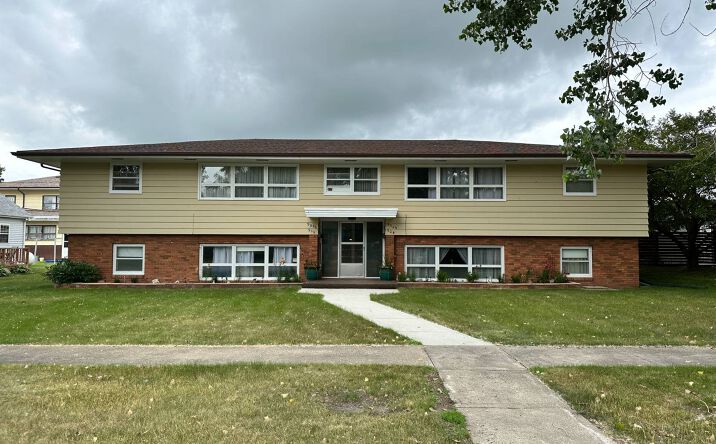 Pictures of Mixed Use property located at 904 Cedar Ave, Harvey, ND 58341 for sales - image #1