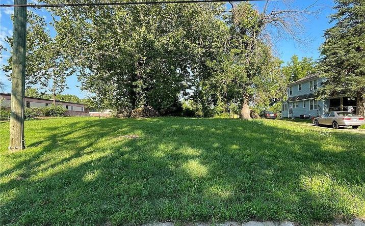 Pictures of Land property located at 3005 N 10 th Street, Kansas City, KS 66104 for sales - image #1