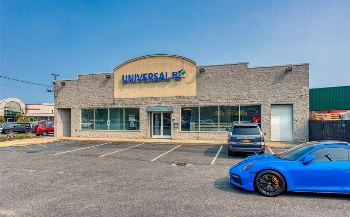 Pictures of Retail, Office property located at 2002 Jericho Turnpike, North Hempstead, NY 11040 for sales - image #1