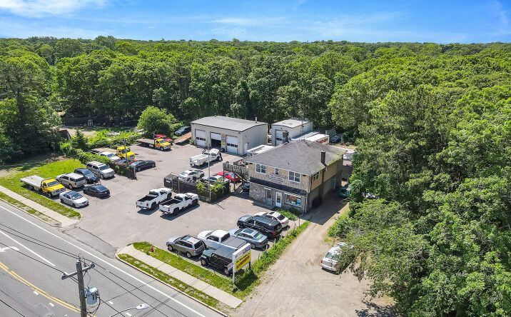 Pictures of Mixed Use, Retail, Land property located at 18 Havenwood Drive, Brookhaven, NY 11967 for sales - image #1