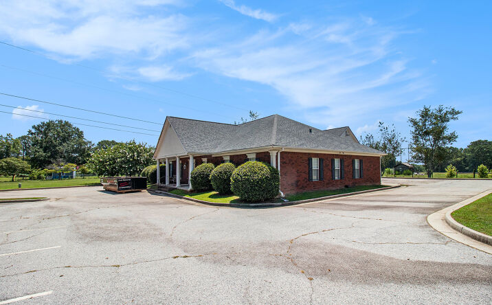 Pictures of Office property located at 3175 Highway 81 W, Hampton, GA 30228 for sales - image #1