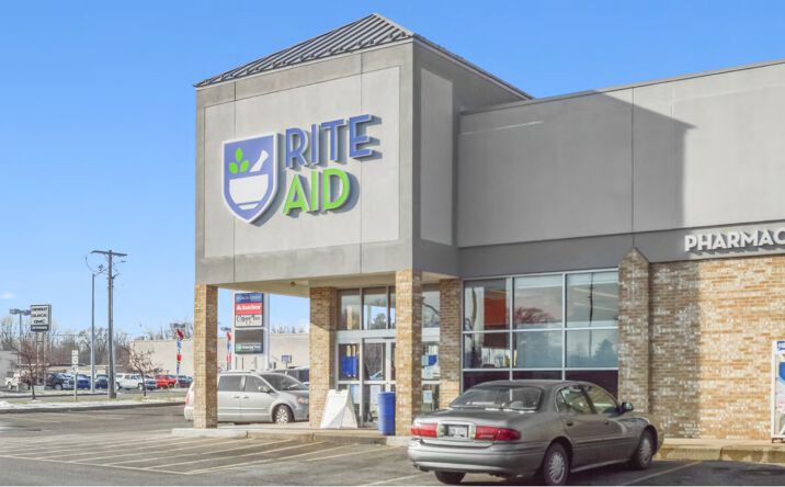 Pictures of Retail property located at 102 N Centerville St, Sturgis, MI 49091 for sales - image #1