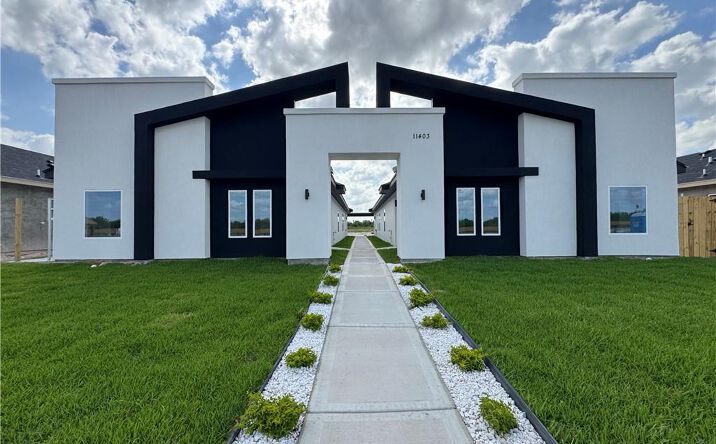 Pictures of Multifamily property located at 11403 N 24th Lane, McAllen, TX 78504 for sales - image #1