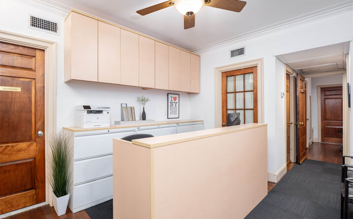 Pictures of Office property located at 133 E 80th St, New York, NY 10075 for sales - image #1