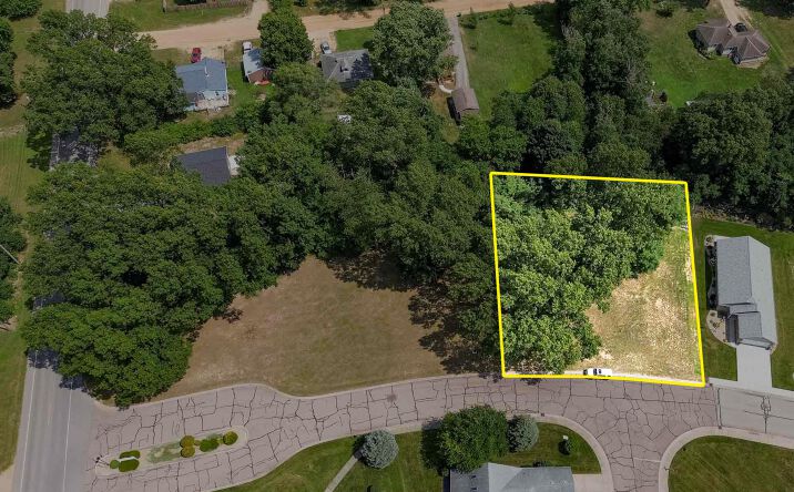Pictures of Land, Multifamily property located at 2711 Sugarberry Ln, Niles, MI 49120 for sales - image #1