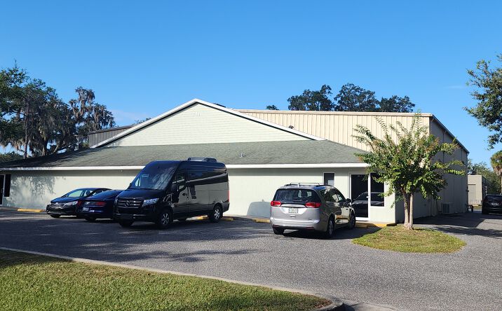 Pictures of Mixed Use, Self Storage property located at 711 N 3rd St, Leesburg, FL 34748 for sales - image #1