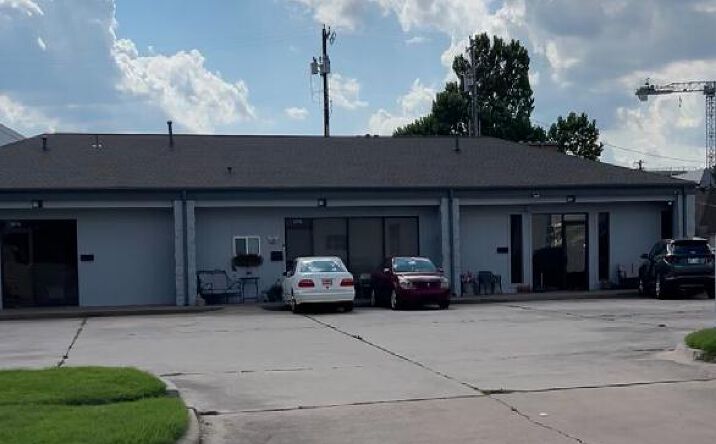 Pictures of Hospitality, Multifamily, Senior Living property located at 3817 North Asbury Avenue, Bethany, OK 73008 for sales - image #1