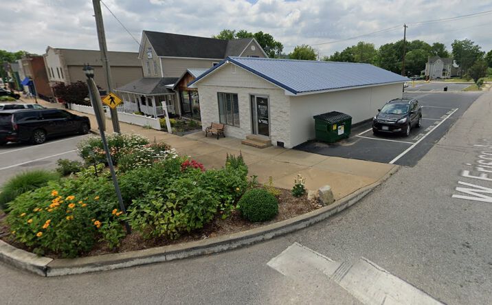 Pictures of Retail property located at 101 S Central Ave, Eureka, MO 63025 for sales - image #1
