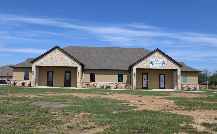 Pictures of Office property located at 1030 S Carrier PKWY, Grand Prairie, TX 75051 for sales - image #1