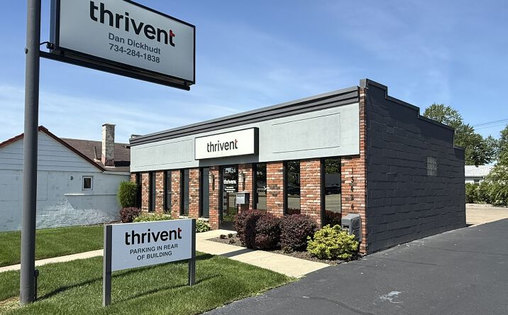 Pictures of Office property located at 13424 Dix Toledo Rd, Southgate, MI 48195 for sales - image #1