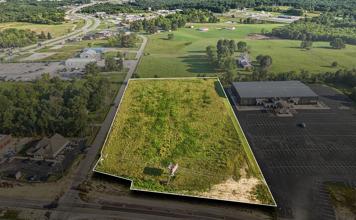 Pictures of Land property located at 1260 Interstate Dr, Crossville, TN 38555 for sales - image #1