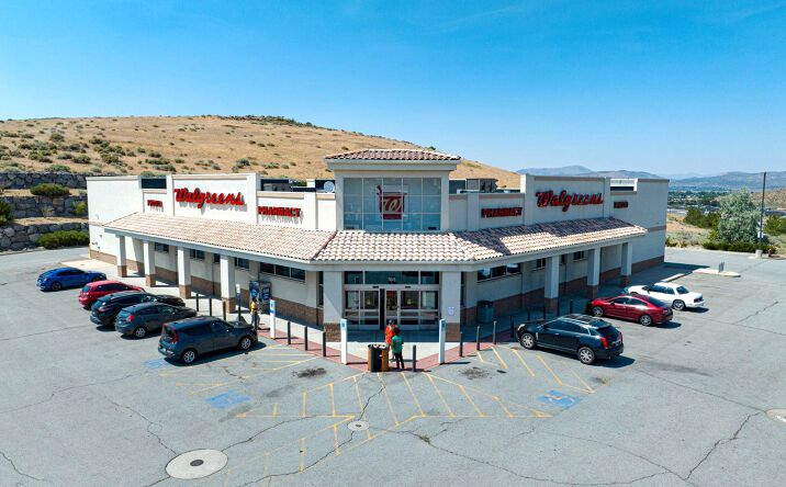 Pictures of Retail property located at 305 Lemmon Dr, Reno, NV 89506 for sales - image #1