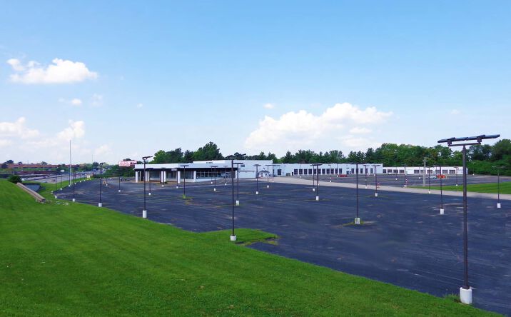 Pictures of Retail property located at 820- 830 James S. McDonnell Blvd, Hazelwood, MO 63042 for sales - image #1